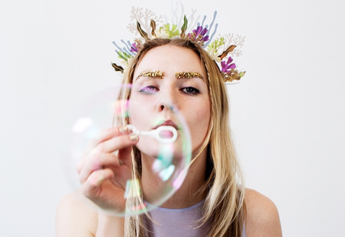 Christmas Countdown: Residents Spindle Mag interview Wolf and Moon